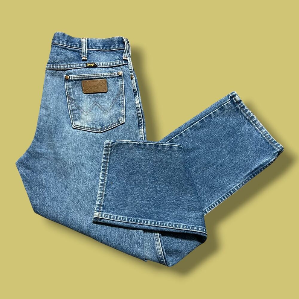 Vintage 90s Wrangler Denim Jeans Faded Blue Made in USA Distressed Cotton 33x30
